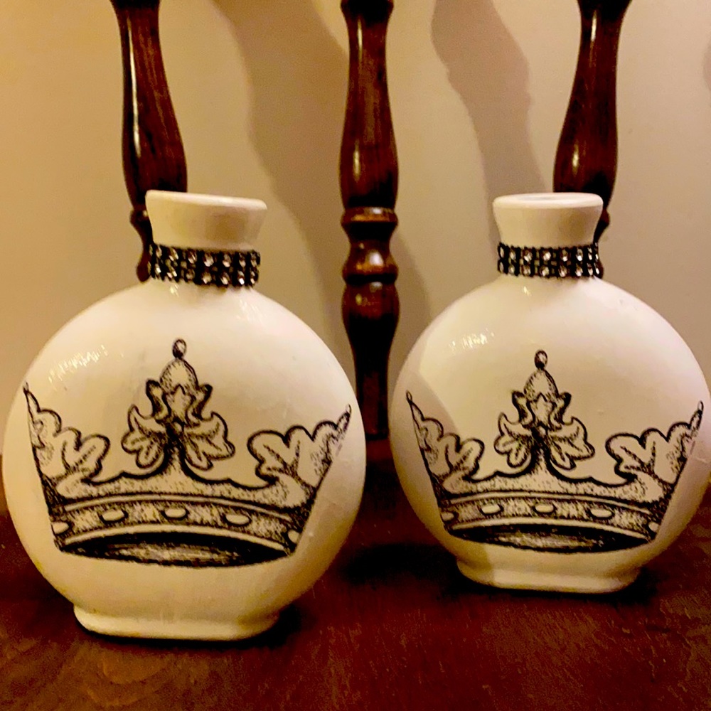 Set of 2 Handpainted Vases